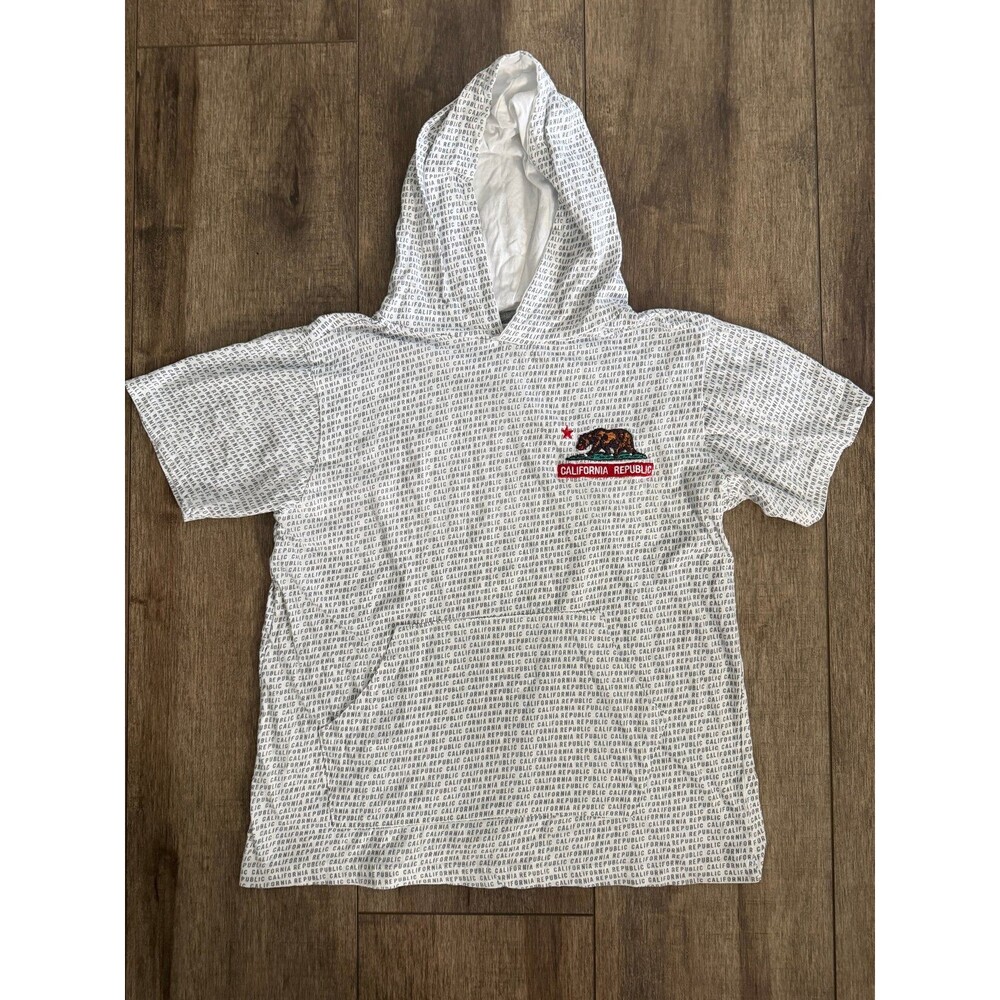 Eighty Eight Brand White Short Sleeve Hoodie Size 18/20